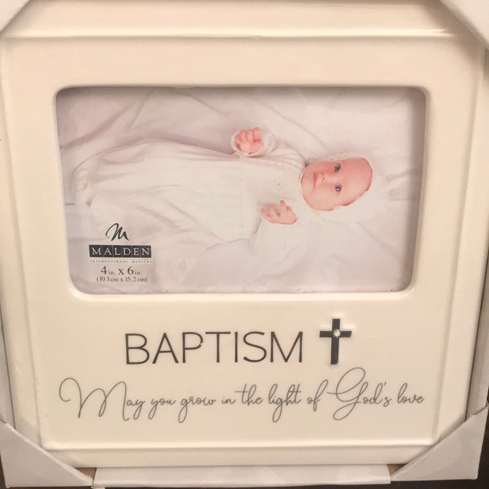 Delicate Porcelain Picture Frame